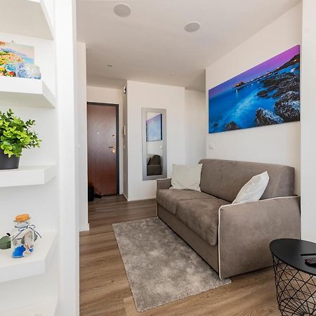 Piazza Salotto & Stazione Comfy Apartment Pescara Exterior photo