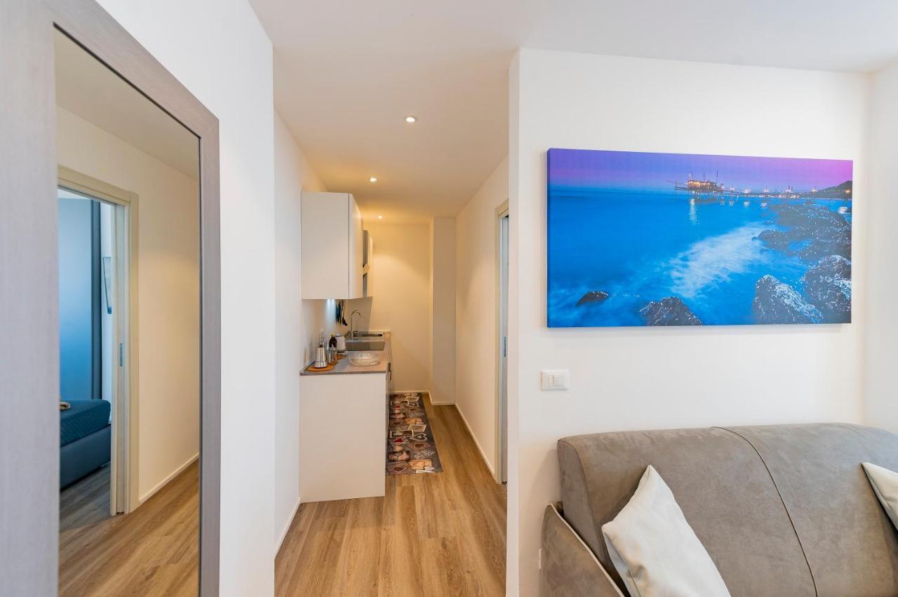 Piazza Salotto & Stazione Comfy Apartment Pescara Exterior photo