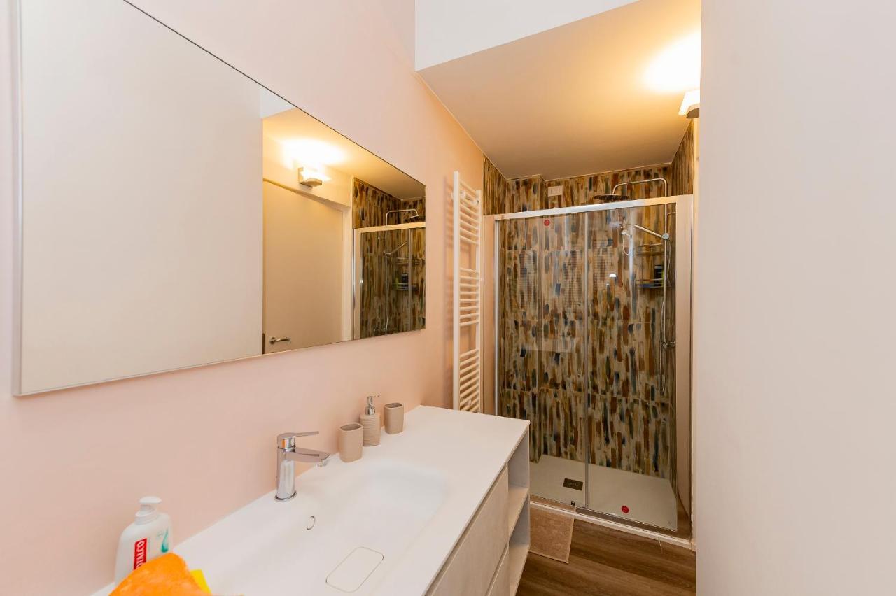 Piazza Salotto & Stazione Comfy Apartment Pescara Exterior photo